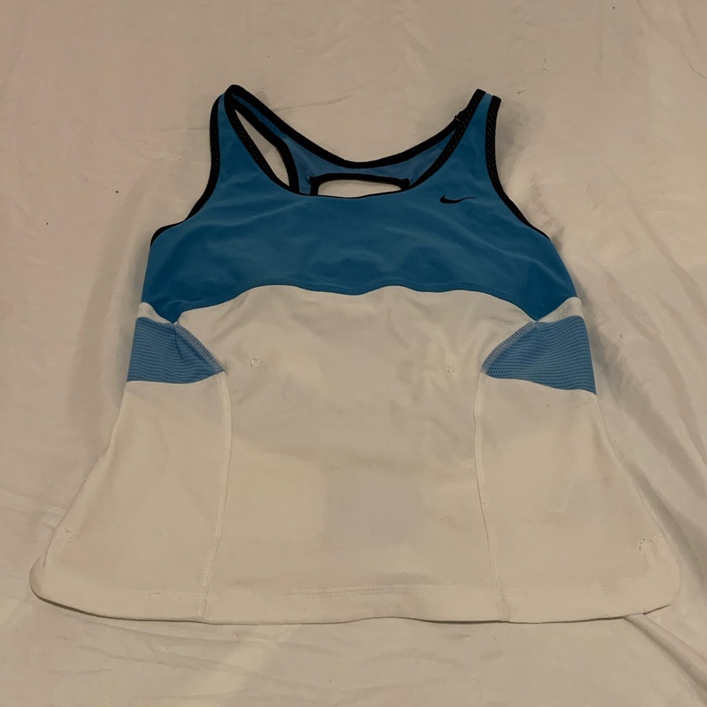 Nike tennis top